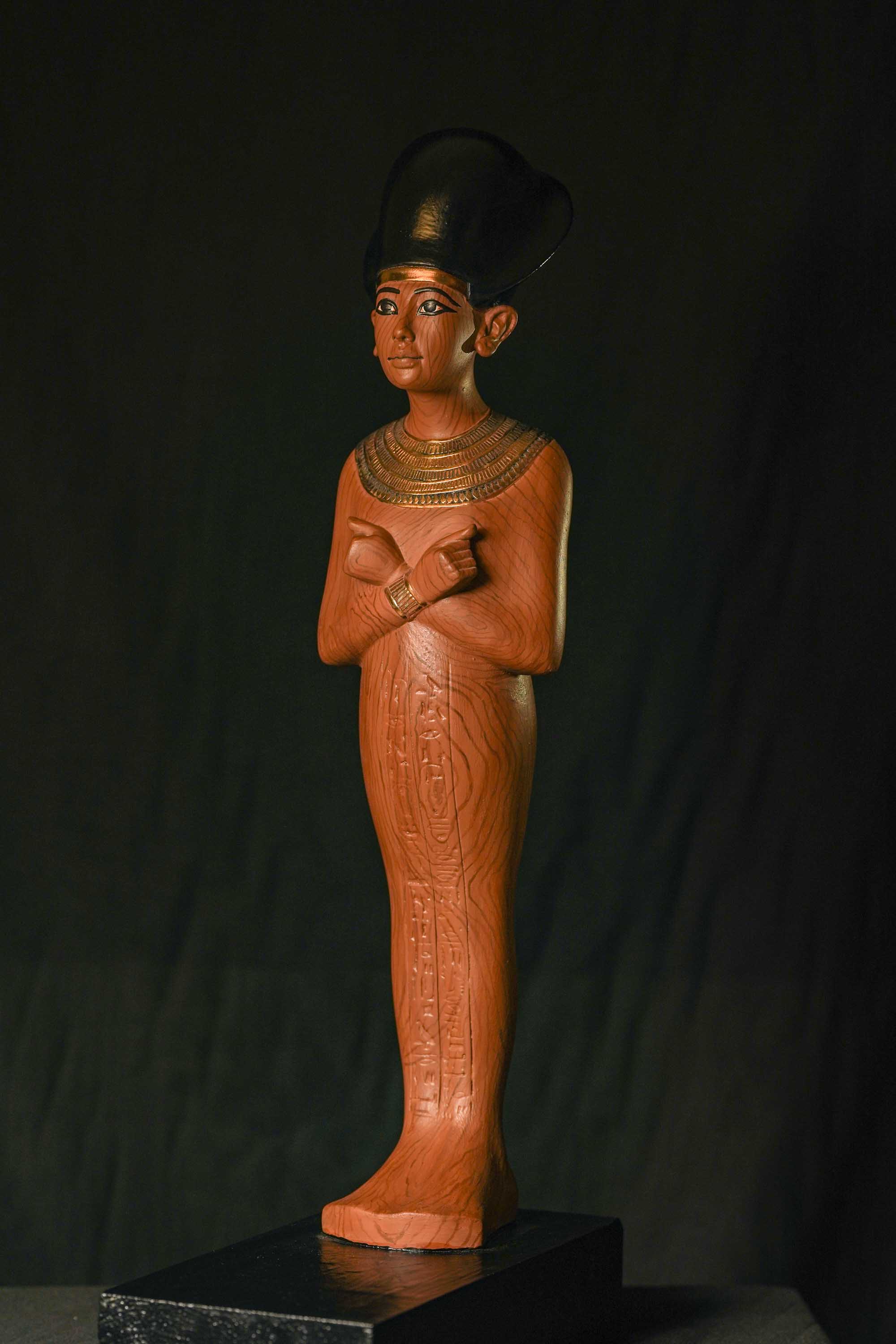 Egyptian King Tutankhamun statue, Museum replica for King Tutankhamun's statue, Replica statue for King Tutankhamun for sale.