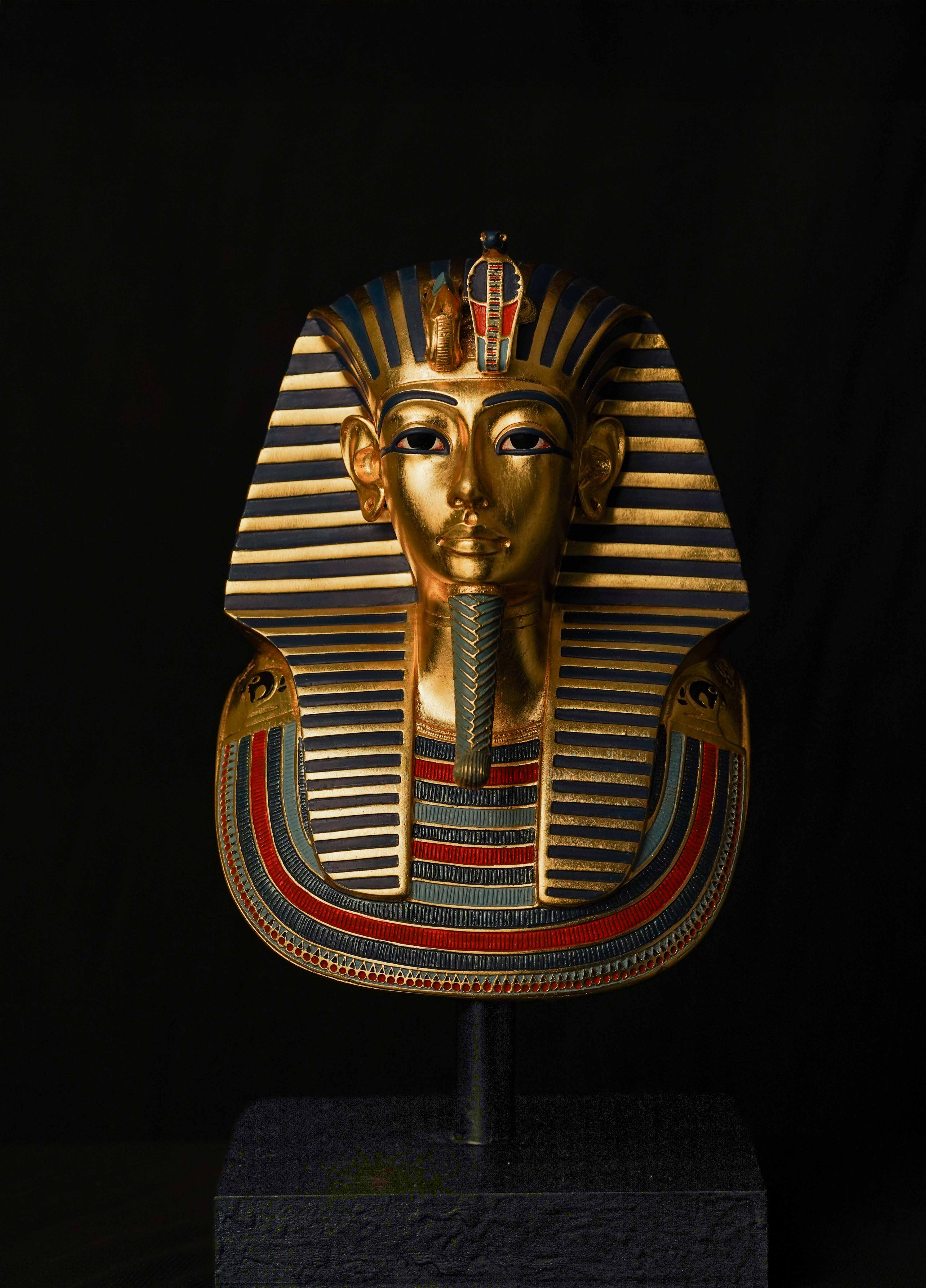 Egyptian King Tutankhamun Mask, 40 cm in Height, Museum replica for King Tutankhamun's Mask, Replica Mask for King Tutankhamun for sale.